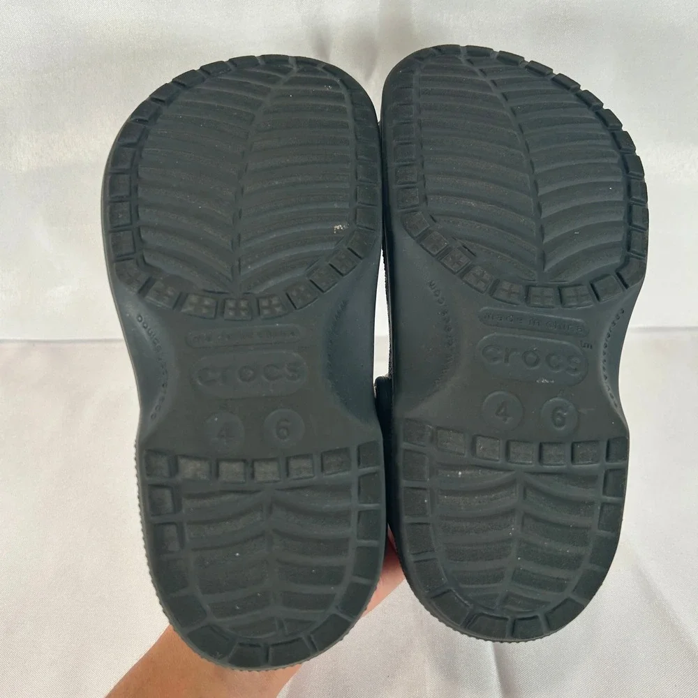 Crocs Classic Clog Black Slip On Comfort Shoes Mens 4 Womens 6